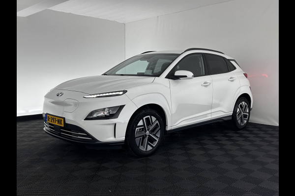 Hyundai Kona EV Fashion 39 kWh [ 3-Fase ] Aut. *HEAT-PUMP | NAVI-FULLMAP | VIRTUAL-COCKPIT | FULL-LED | KRELL-AUDIO | LANE-ASSIST | KEYLESS | CAMERA | HEAD-UP | SHIFT-PADDLES | DAB | ADAPT.CRUISE | COMFORT-SEATS | 17 "ALU*