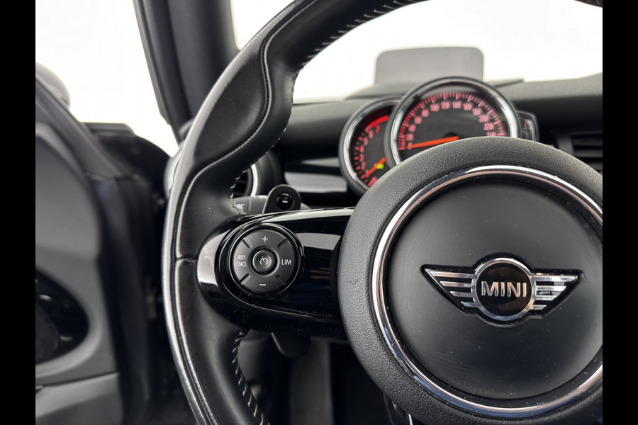 MINI Mini 2.0 Cooper S Chili JCW-Sport-Pack Aut. *PANO | NAPPA-FULL-LEATHER | HEAD-UP | HARMAN/KARDON-SURROUND | FULL-LED | JCW-EXHAUST | DAB+ | KEYLESS | NAVI-FULLMAP | CAMERA | CRUISE | AMBIENT-LIGHT | SHIFT-PADDLES | SPORT-SEATS | 1