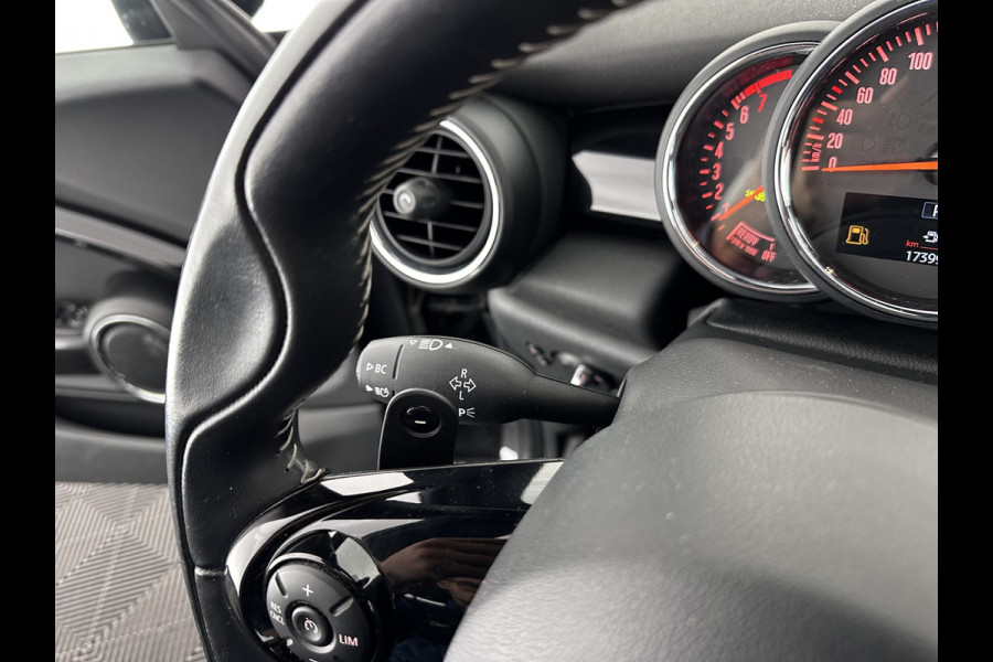 MINI Mini 2.0 Cooper S Chili JCW-Sport-Pack Aut. *PANO | NAPPA-FULL-LEATHER | HEAD-UP | HARMAN/KARDON-SURROUND | FULL-LED | JCW-EXHAUST | DAB+ | KEYLESS | NAVI-FULLMAP | CAMERA | CRUISE | AMBIENT-LIGHT | SHIFT-PADDLES | SPORT-SEATS | 1