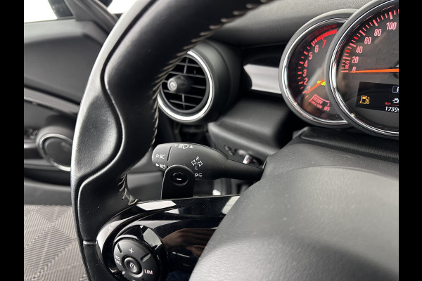 MINI Mini 2.0 Cooper S Chili JCW-Sport-Pack Aut. *PANO | NAPPA-FULL-LEATHER | HEAD-UP | HARMAN/KARDON-SURROUND | FULL-LED | JCW-EXHAUST | DAB+ | KEYLESS | NAVI-FULLMAP | CAMERA | CRUISE | AMBIENT-LIGHT | SHIFT-PADDLES | SPORT-SEATS | 1