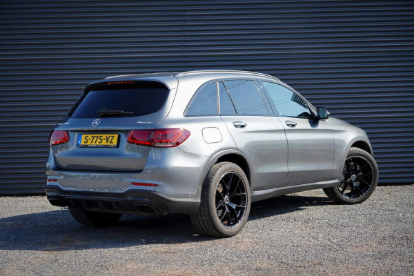 Mercedes-Benz GLC 300 4MATIC Premium Plus / AMG Night / Pano