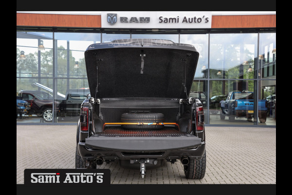 Dodge Ram 1500 ALL-IN PRIJS | HULK BLACK OPS | LPG | COVER | GROOTSCHERM 12" INCH | LARAMIE | 5 PERSOONS | ZWART | HEMI 5.7 V8 4x4 CREWCAB 5'7 | GRIJSKENTEKEN | DUBBELE CABINE | VOORRAAD NR 2169 -  8823