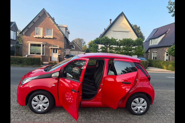 Toyota Aygo 1.0 VVT-i x-fun Exclusive NL-AUTO-NAP.