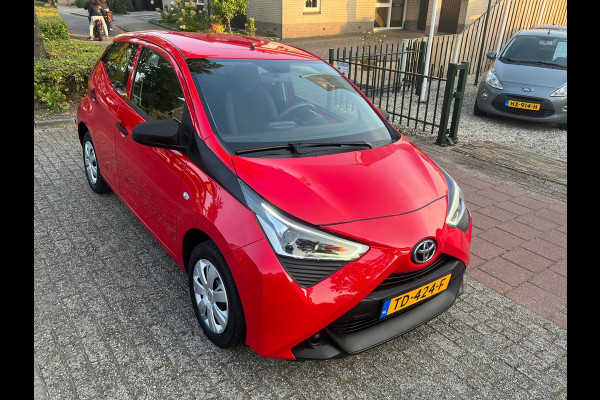 Toyota Aygo 1.0 VVT-i x-fun Exclusive NL-AUTO-NAP.