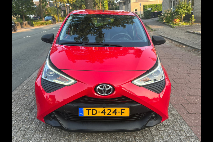 Toyota Aygo 1.0 VVT-i x-fun Exclusive NL-AUTO-NAP.