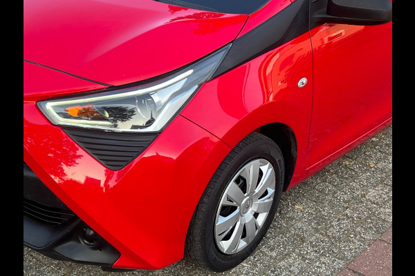 Toyota Aygo 1.0 VVT-i x-fun Exclusive NL-AUTO-NAP.