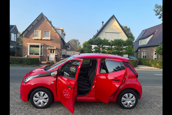 Toyota Aygo 1.0 VVT-i x-fun Exclusive NL-AUTO-NAP.