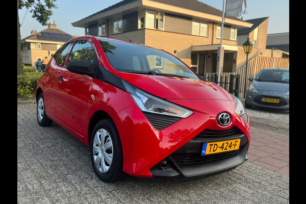 Toyota Aygo 1.0 VVT-i x-fun Exclusive NL-AUTO-NAP.