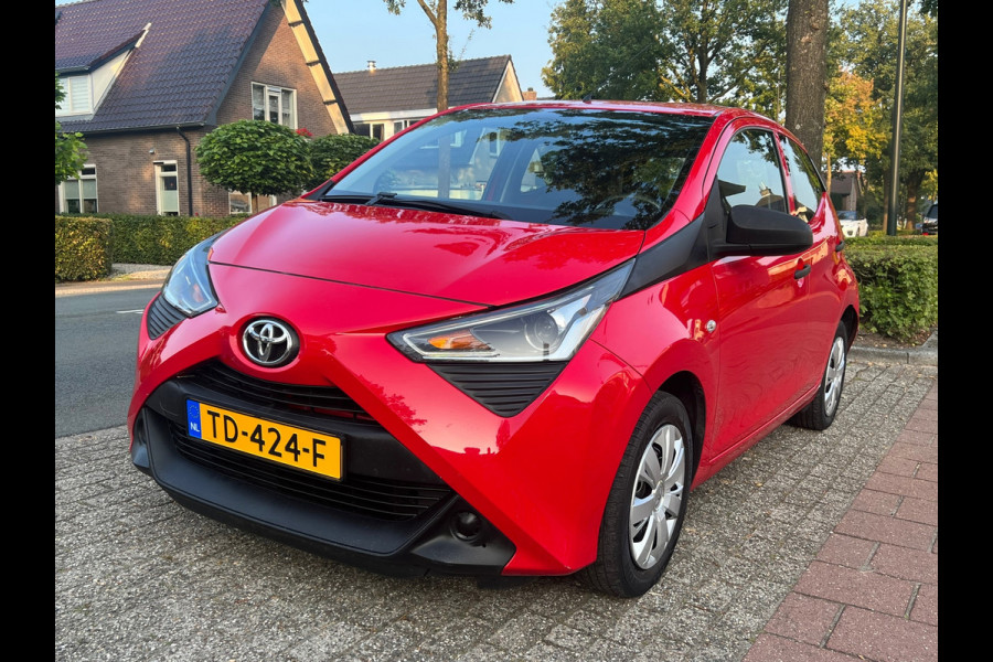 Toyota Aygo 1.0 VVT-i x-fun Exclusive NL-AUTO-NAP.