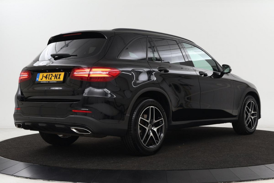 Mercedes-Benz GLC 300 4MATIC AMG Night | Adaptive cruise | Stoelverwarming | Camera | Full LED | Navigatie | Climate control | Getint glas