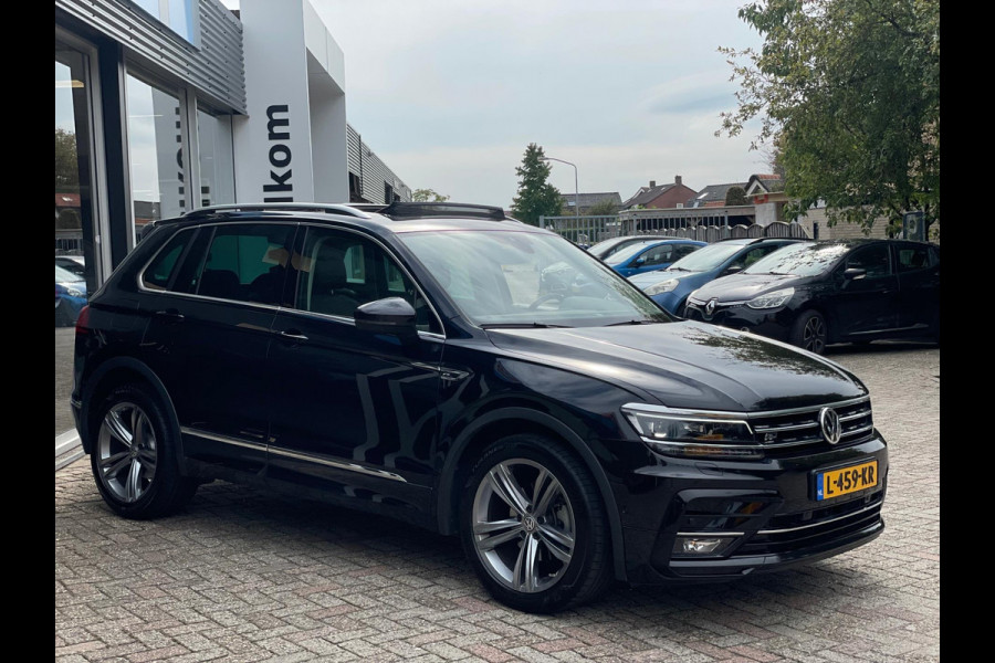 Volkswagen Tiguan 1.5 TSI ACT 150 R-Line Afn. Trekhaak / Pano / LED Plus / Elektr A klep / Adapt cruise