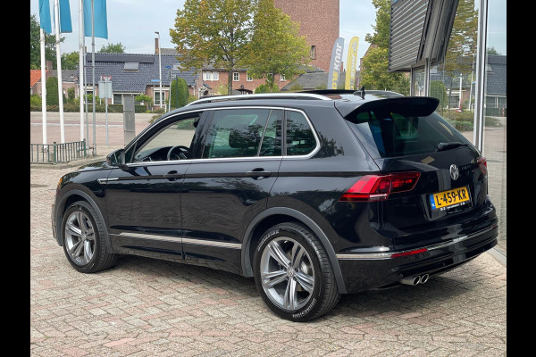 Volkswagen Tiguan 1.5 TSI ACT 150 R-Line Afn. Trekhaak / Pano / LED Plus / Elektr A klep / Adapt cruise