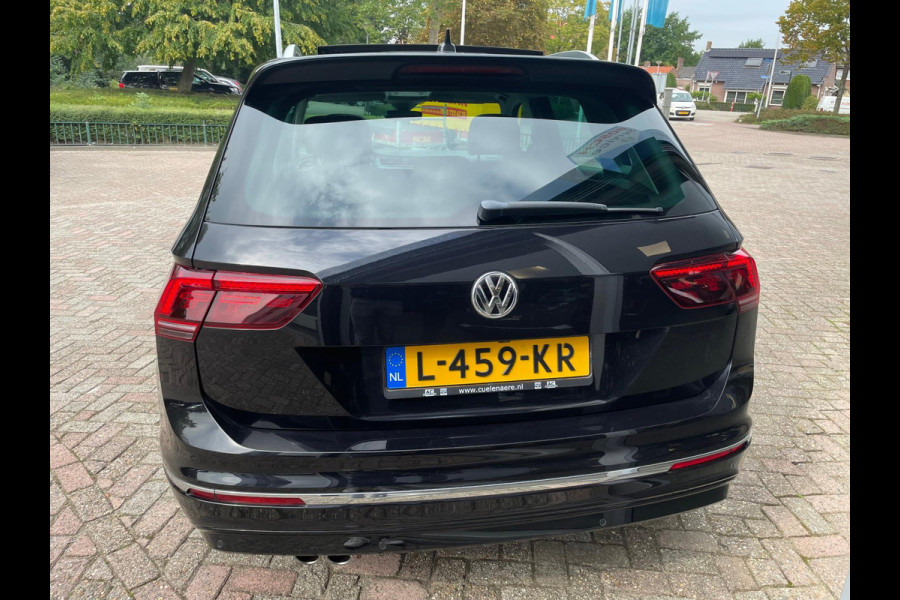 Volkswagen Tiguan 1.5 TSI ACT 150 R-Line Afn. Trekhaak / Pano / LED Plus / Elektr A klep / Adapt cruise