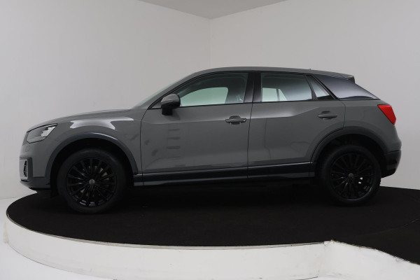 Audi Q2 1.0 TFSI Design Pro Line Sport (NAVIGATIE, LED, TREKHAAK, PDC, CLIMATE, CRUISE, NL-AUTO, GOED ONDERHOUDEN)