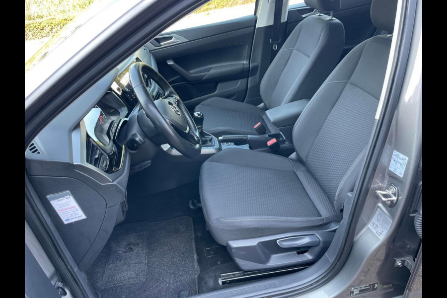 Volkswagen Polo 1.0 TSI Comfortline Connected Series / carplay