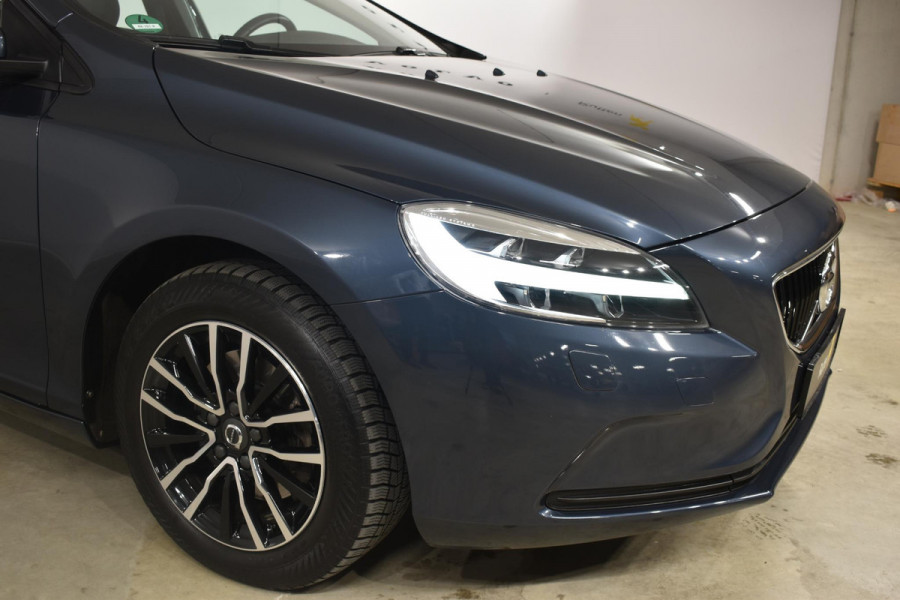 Volvo V40 T2 122PK Nordic+ / Sensus navigatie / Cruise Control / Park assist achter / Stoelverwarming /