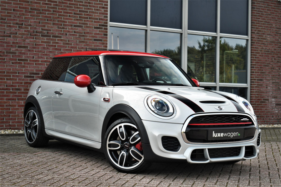 MINI Mini 2.0 John Cooper Works 231pk Pano H/K HUD JCW-zetels