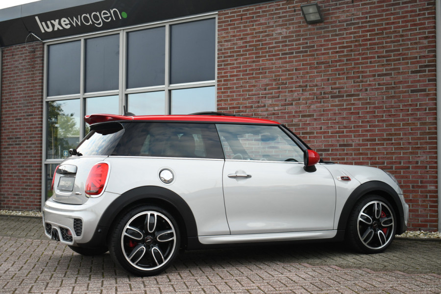 MINI Mini 2.0 John Cooper Works 231pk Pano H/K HUD JCW-zetels