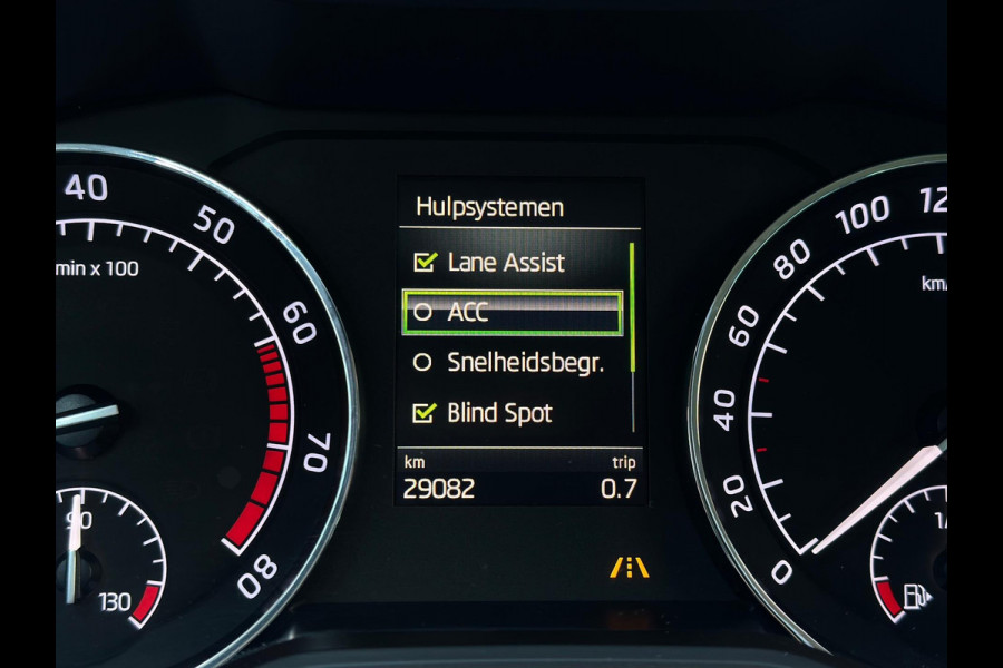 Škoda Superb Combi 2.0 TSI 4x4 CarPlay Trekhaak Camera