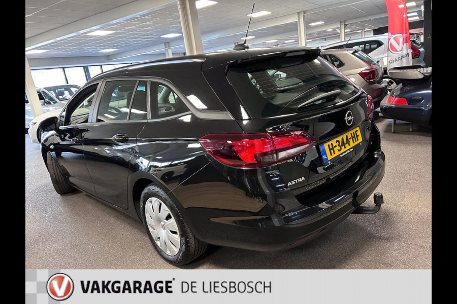 Opel Astra Sports Tourer 1.2 Business Edition navigatie / cruise control / pdc / boeken / afn trekhaak / nieuwe distributie