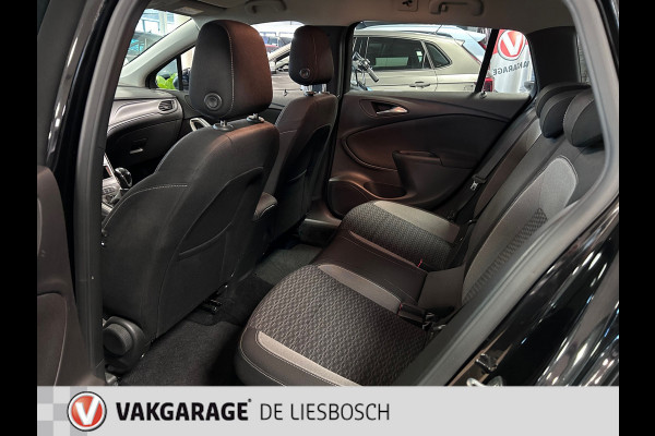 Opel Astra Sports Tourer 1.2 Business Edition navigatie / cruise control / pdc / boeken / afn trekhaak / nieuwe distributie