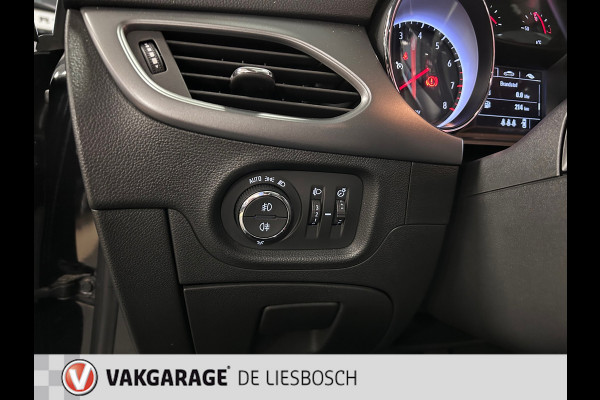 Opel Astra Sports Tourer 1.2 Business Edition navigatie / cruise control / pdc / boeken / afn trekhaak / nieuwe distributie