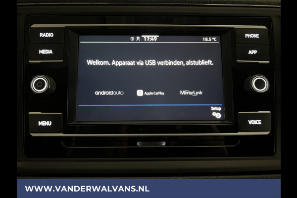 Volkswagen Crafter 2.0TDI L3H3 (Oude L2H2) Euro6 Airco | Camera | Apple Carplay | Trekhaak Parkeersensoren, Stoelverwarming, Bijrijdersbank, Android Auto