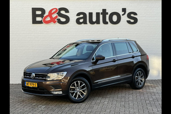 Volkswagen Tiguan 1.4 TSI ACT Highline Trekhaak Navigatie Adaptive cruise Pdc voor en achter Clima