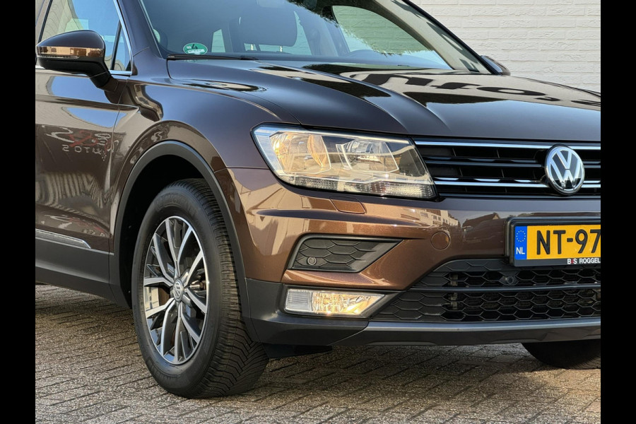 Volkswagen Tiguan 1.4 TSI ACT Highline Trekhaak Navigatie Adaptive cruise Pdc voor en achter Clima