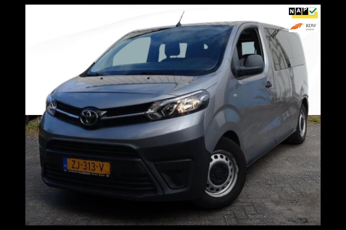 Toyota Proace Shuttle 1.5 D-4D Navigator Medium