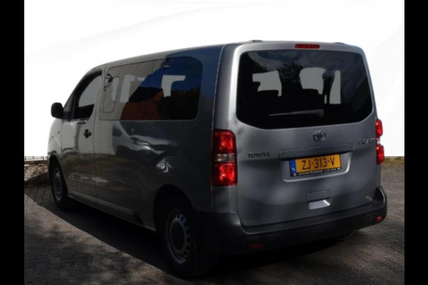 Toyota Proace Shuttle 1.5 D-4D Navigator Medium