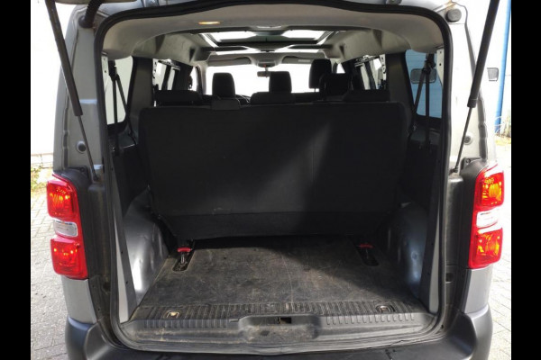 Toyota Proace Shuttle 1.5 D-4D Navigator Medium