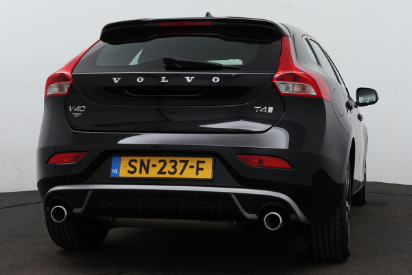 Volvo V40 2.0 T4 Business Sport (NAVIGATIE, STOELVERWARMING, PDC, CLIMATE, NL-AUTO, GOED ONDERHOUDEN)