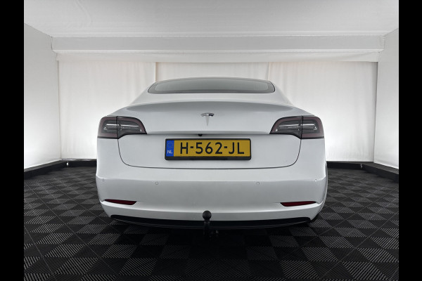 Tesla Model 3 Standard RWD Plus 60 kWh [ 3-Fase ] (INCL-BTW) Aut. *PANO | AUTO-PILOT | NAPPA-VOLLEDER | KEYLESS | FULL-LED | MEMORY-PACK | SURROUND-VIEW | DAB | APP-CONNECT | VIRTUAL-COCKPIT | LANE-ASSIST | TOWBAR | COMFORT-SEATS*