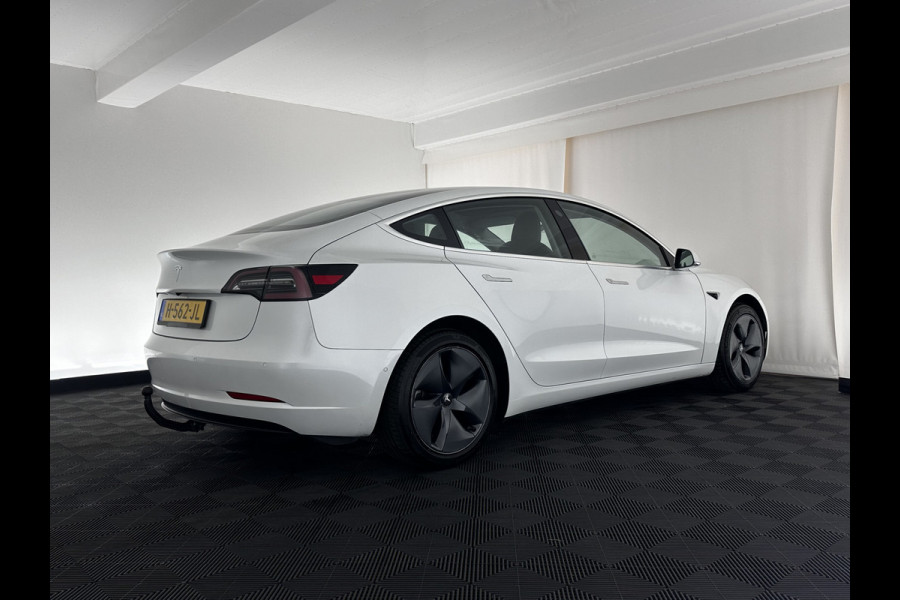 Tesla Model 3 Standard RWD Plus 60 kWh [ 3-Fase ] (INCL-BTW) Aut. *PANO | AUTO-PILOT | NAPPA-VOLLEDER | KEYLESS | FULL-LED | MEMORY-PACK | SURROUND-VIEW | DAB | APP-CONNECT | VIRTUAL-COCKPIT | LANE-ASSIST | TOWBAR | COMFORT-SEATS*