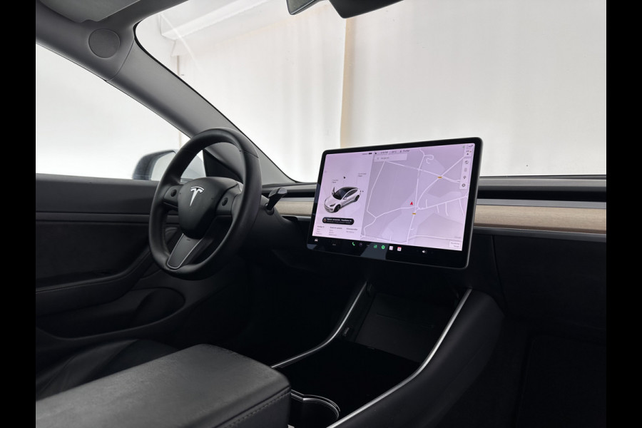 Tesla Model 3 Standard RWD Plus 60 kWh [ 3-Fase ] (INCL-BTW) Aut. *PANO | AUTO-PILOT | NAPPA-VOLLEDER | KEYLESS | FULL-LED | MEMORY-PACK | SURROUND-VIEW | DAB | APP-CONNECT | VIRTUAL-COCKPIT | LANE-ASSIST | TOWBAR | COMFORT-SEATS*