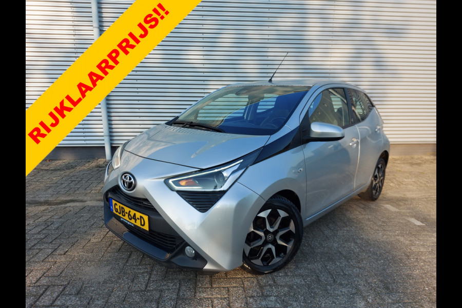 Toyota Aygo 1.0 VVT-i x-play Automaat, airco,achteruitrijcamera,Apple Carplay/dab,