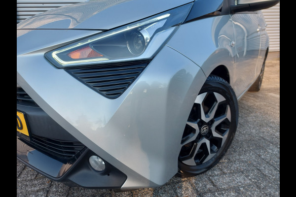 Toyota Aygo 1.0 VVT-i x-play Automaat, airco,achteruitrijcamera,Apple Carplay/dab,