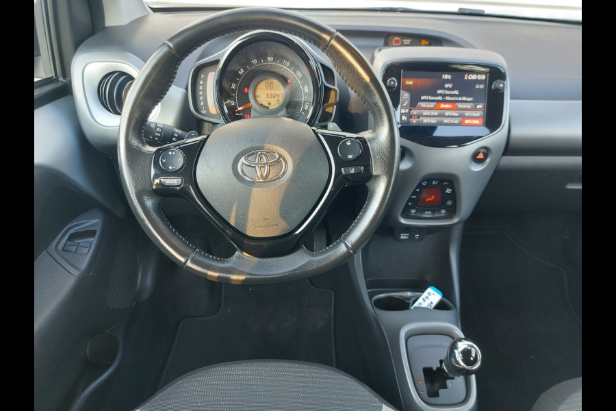 Toyota Aygo 1.0 VVT-i x-play Automaat, airco,achteruitrijcamera,Apple Carplay/dab,