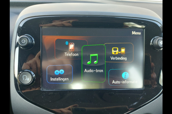 Toyota Aygo 1.0 VVT-i x-play Automaat, airco,achteruitrijcamera,Apple Carplay/dab,