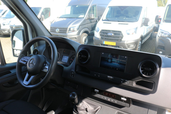 Mercedes-Benz Sprinter 311 CDI Open Laadbak met Hydraulische Kraan