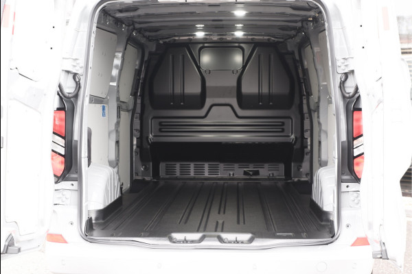 Ford Transit Custom 300 2.0 TDCI Aut / L2H1 / Limited / 170 pk / Leer / 2x Schuifdeur / Apple Carplay / Vol Opties / NIEUW!