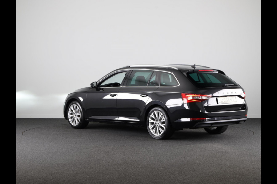 Škoda Superb Combi 1.4 TSI iV Business Edition Plus Navigatie | Virtual cockpit | Leder/Alcantara | Parkeersensoren | Adaptive Cruise