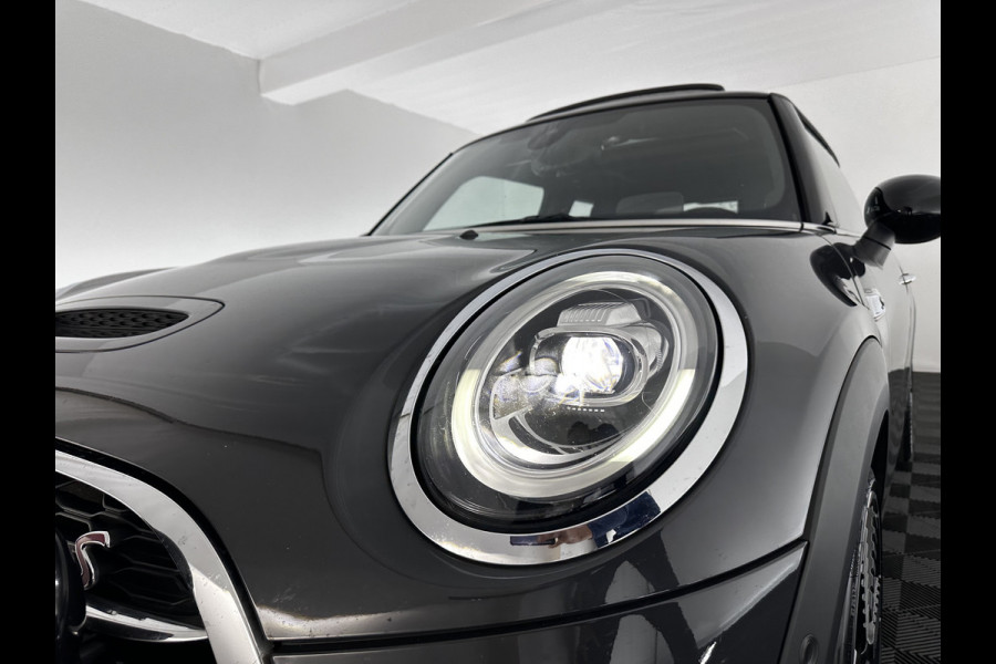 MINI Mini 2.0 Cooper S Chili JCW-Sport-Pack Aut. *PANO | NAPPA-FULL-LEATHER | HEAD-UP | HARMAN/KARDON-SURROUND | FULL-LED | JCW-EXHAUST | DAB+ | KEYLESS | NAVI-FULLMAP | CAMERA | CRUISE | AMBIENT-LIGHT | SHIFT-PADDLES | SPORT-SEATS | 1