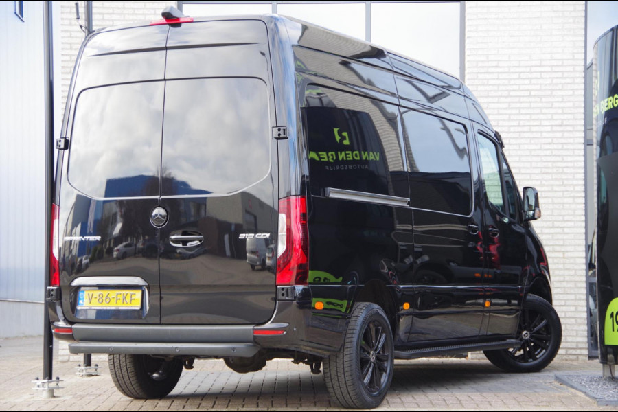 Mercedes-Benz Sprinter 319 3.0 CDI V6 L2H2 AUT. LED, MBUX 10'', 360 CAMERA, ADAPT. CRUISE, STANDKACHEL, VOORRUIT VERWARMING, NAVI,