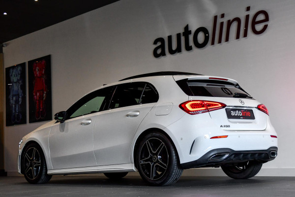 Mercedes-Benz A-Klasse 200 AMG Night ed, Pano, Camera, Sfeer, CarPlay!