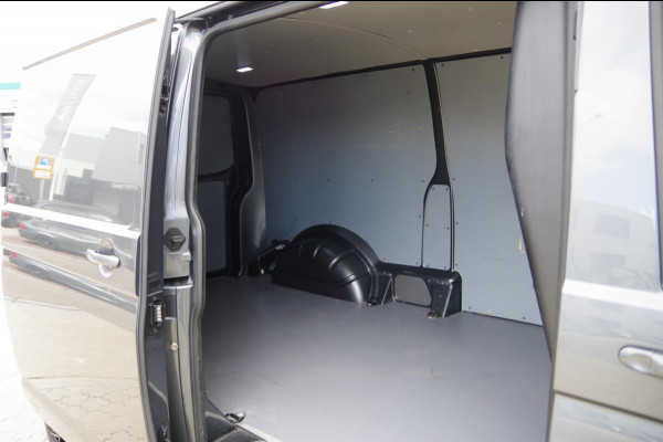 Volkswagen Transporter 2.0 TDI L2 4MOTION BULLI, 150PK AUT. LED, LEDER, ACC, DIGITAL COCKPIT, CAMERA, NAVI, AIRCO, STOELVERWARMING