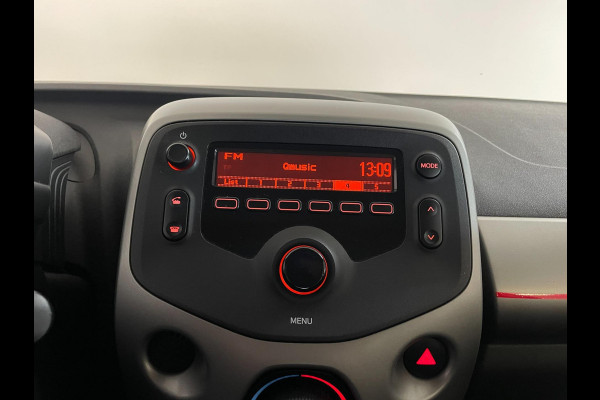 Peugeot 108 1.0 e-VTi Active AIRCO BLUETOOTH ELEK RAMEN CENT VERG MULTI STUUR SPARCO WIELDOPSET PRIVACYGLAS NIEUWSTAAT