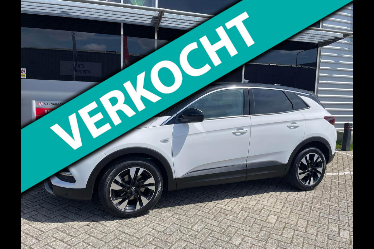 Opel Grandland X 1.2 Turbo Business Executive