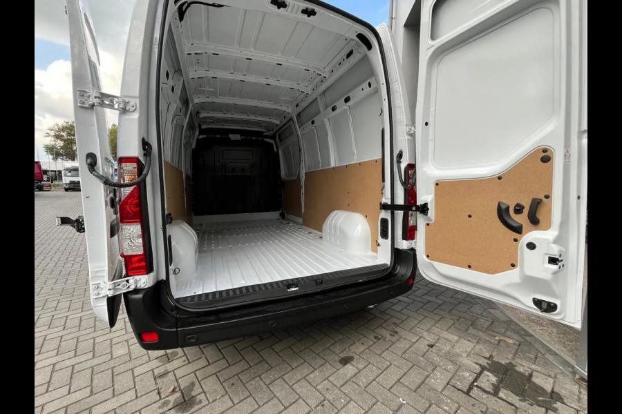 Renault Master RED Edition L3H2 135pk